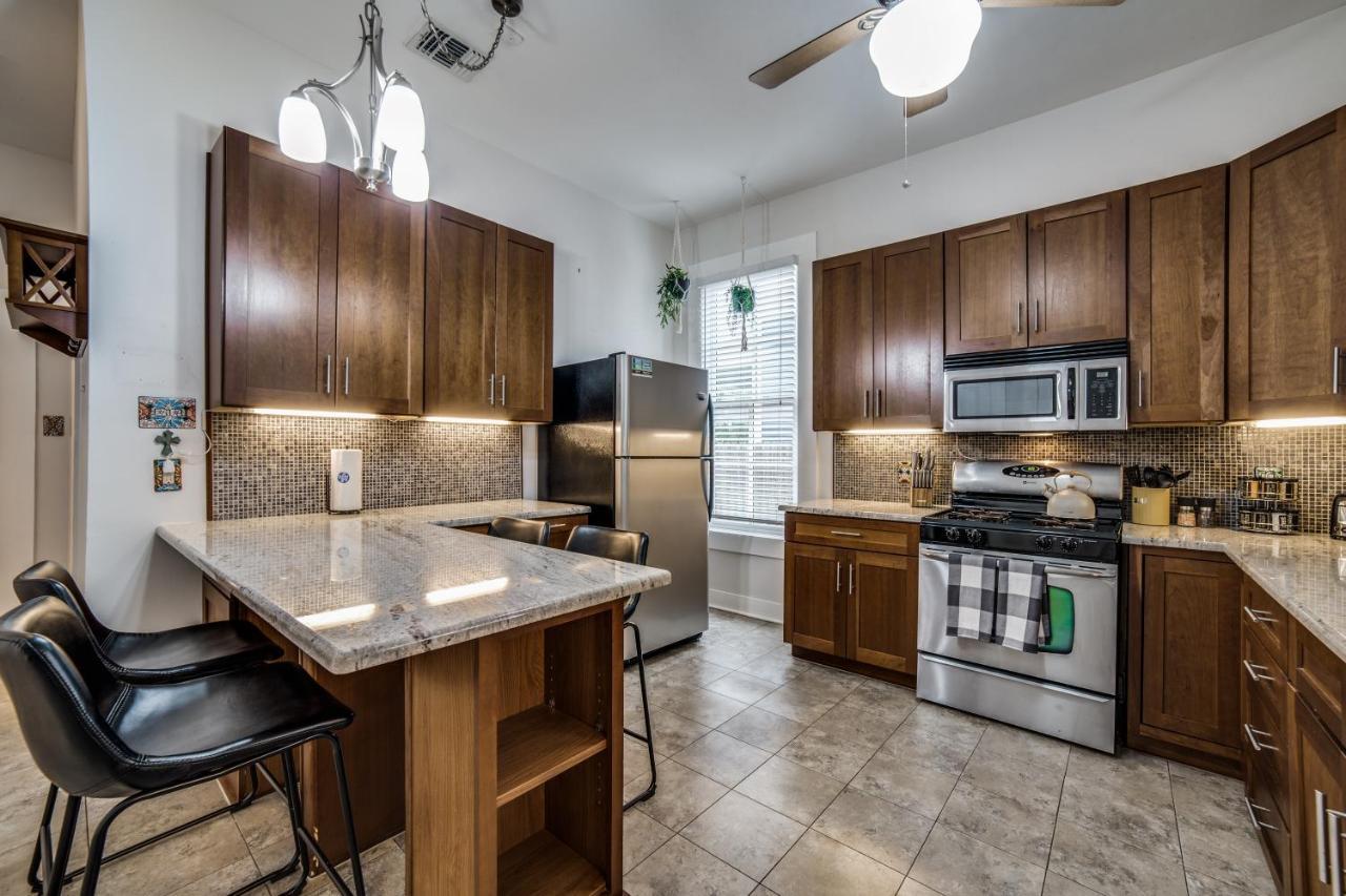 Downtown Historic 2Bdrm, Walk To Riverwalk, Alamo; Beautifully Renovated! San Antonio Exterior foto